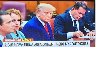 Trump 2024 Arraignment Inside Courthouse Women's Hoodie