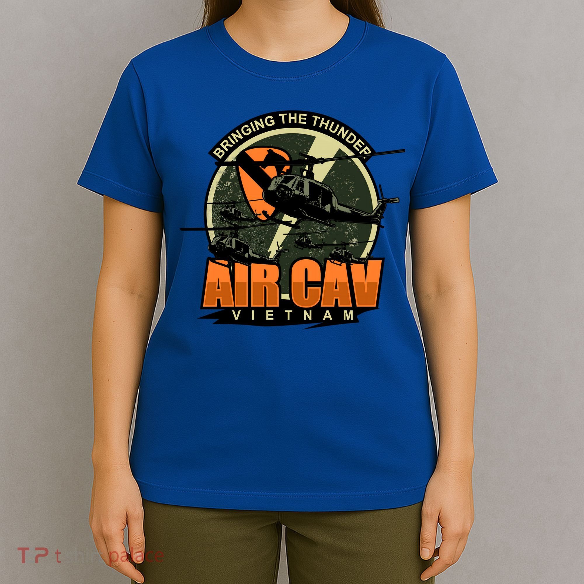 1st Air Cavalry Division Vietnam Veteran Veterans Day Xmas Gift T-Shirt