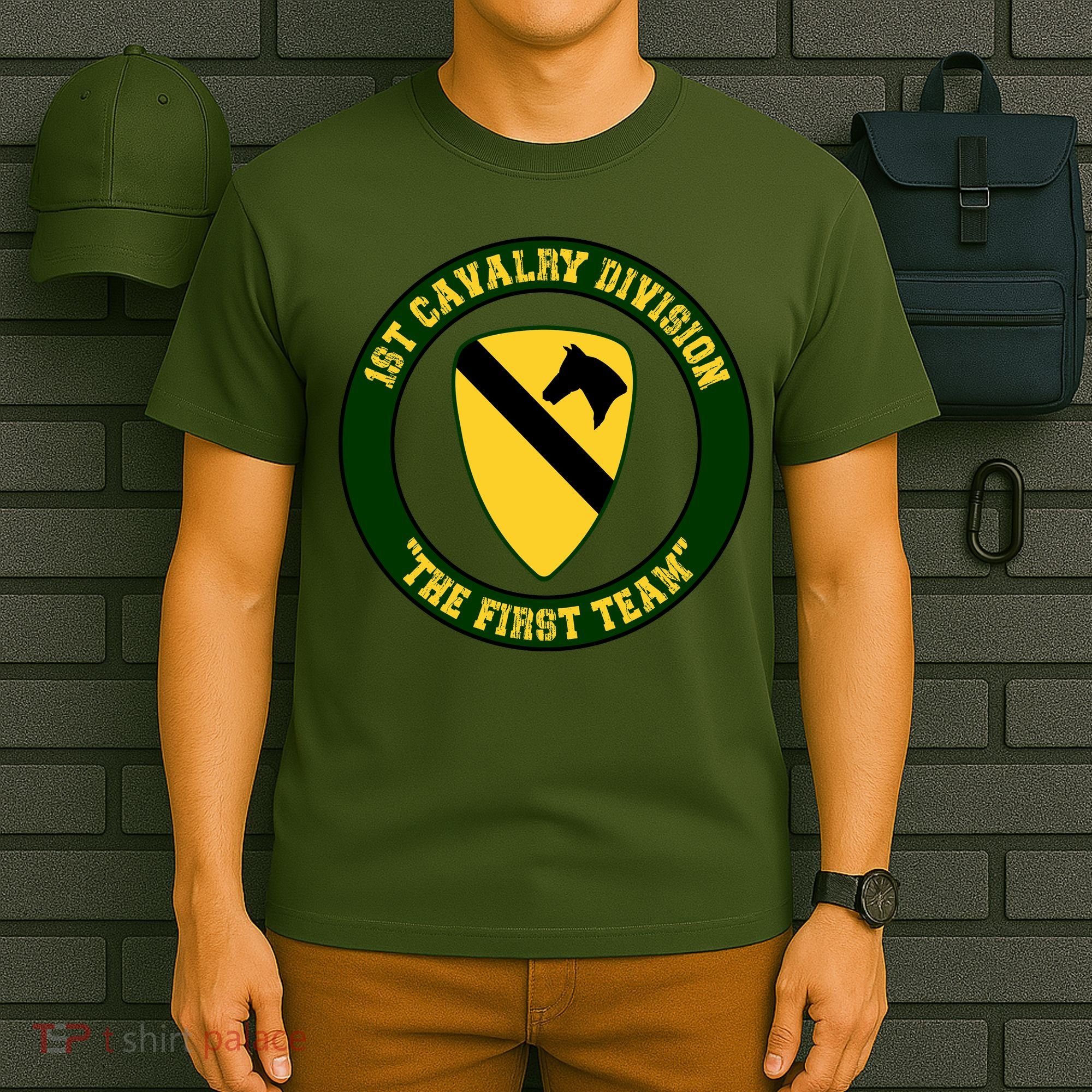 1st Cavalry Division Veteran Always A Soldier Military Xmas T-Shirt