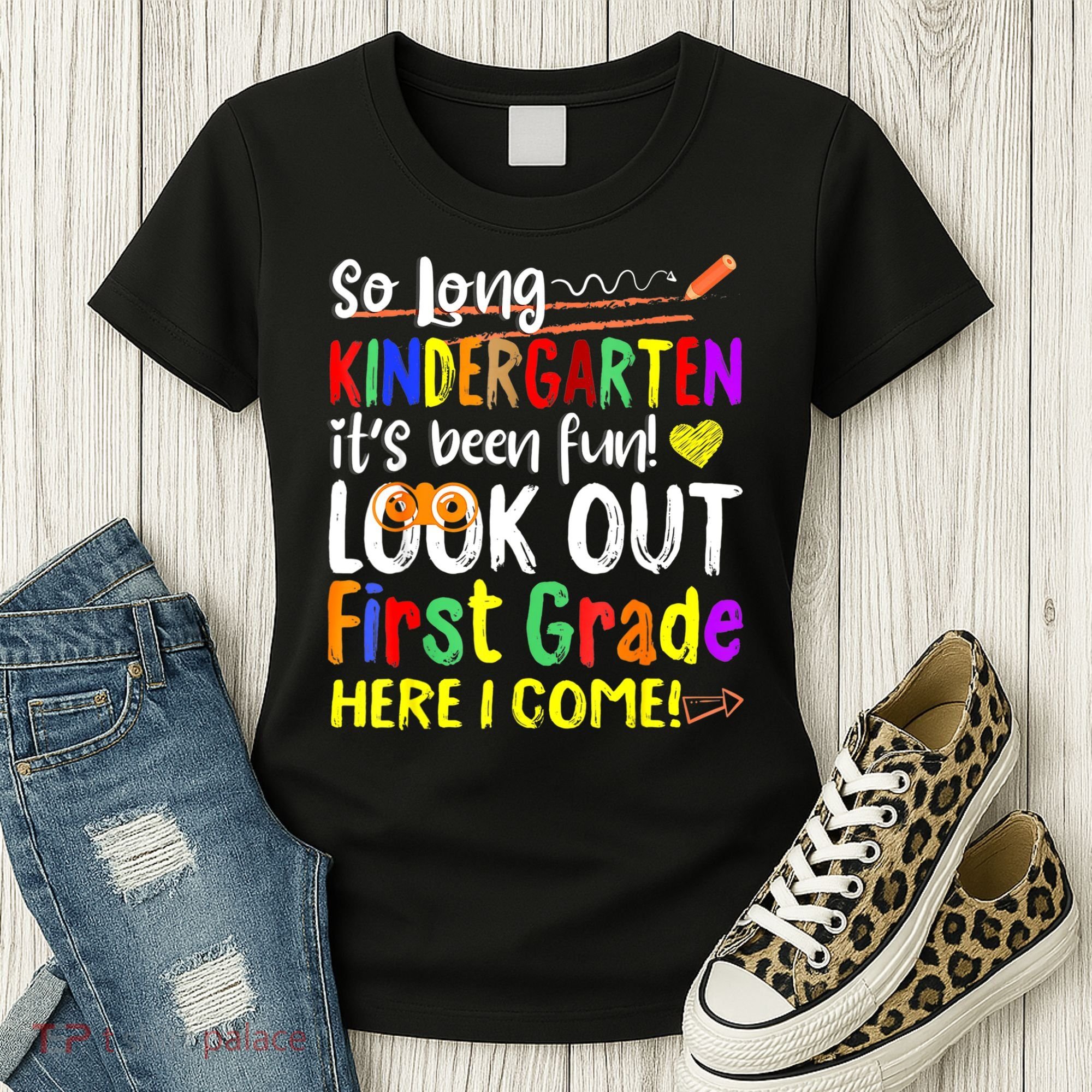 1 Grade Graduation So Long Kindergarten Women's T-Shirt