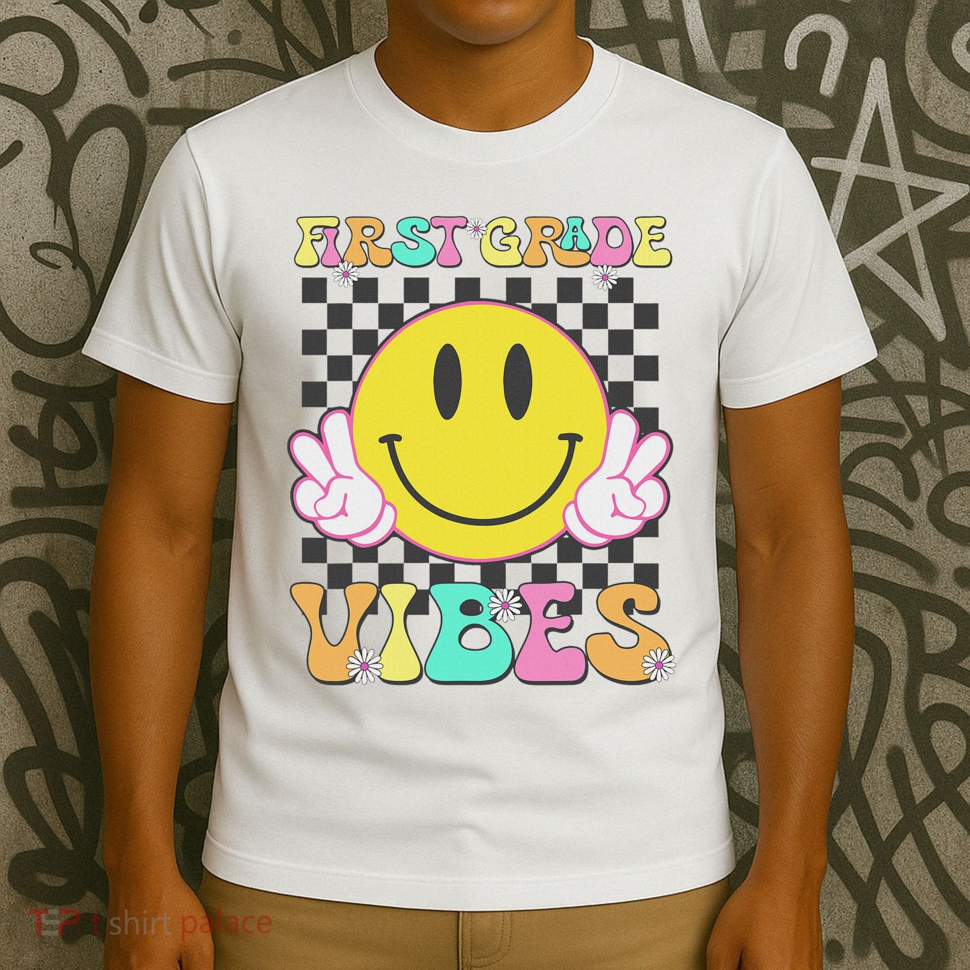 1st Grade Vibes Smile Face Back To School First Grade T-Shirt