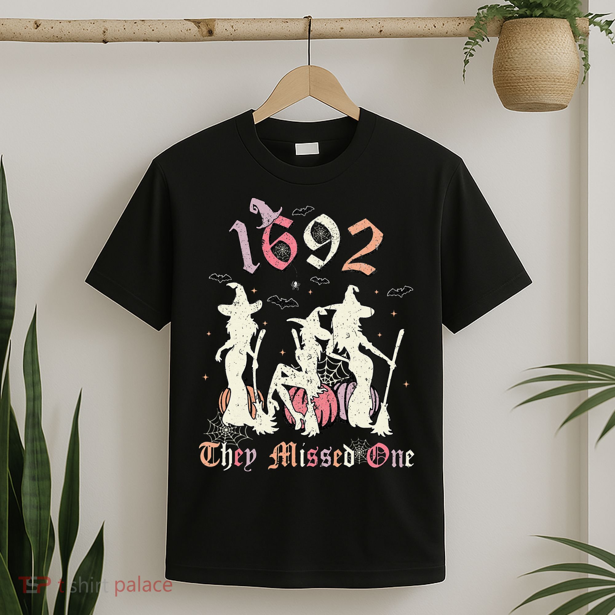 1692 They Missed One Salem You Missed One Halloween 1692 T-Shirt