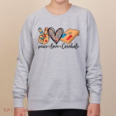 2pNJ Peace Love Cornhole Board Bag Toss Game Cornhole lover Women's Sweatshirt