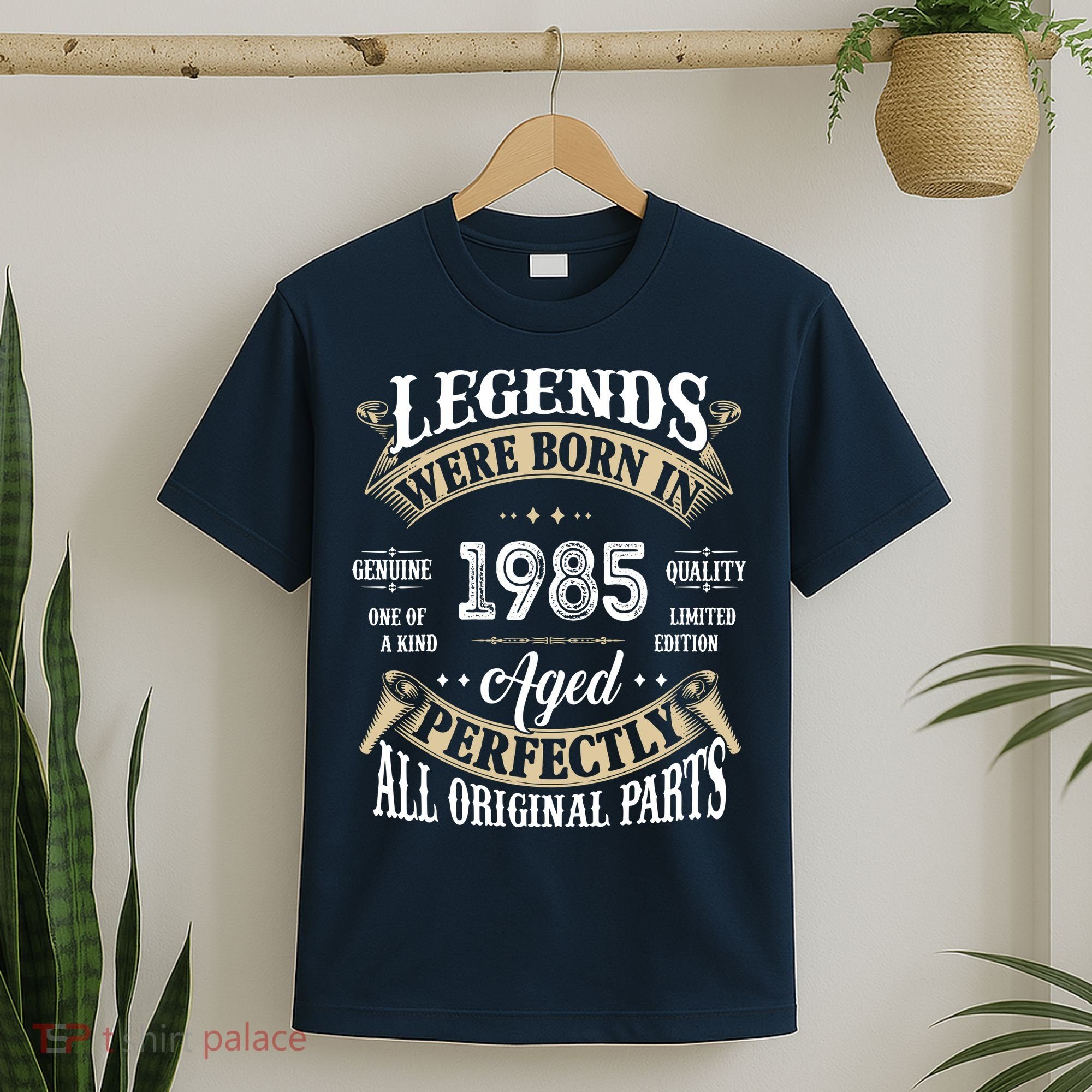 37rd Birthday Vintage Legends Born In 1985 T-Shirt