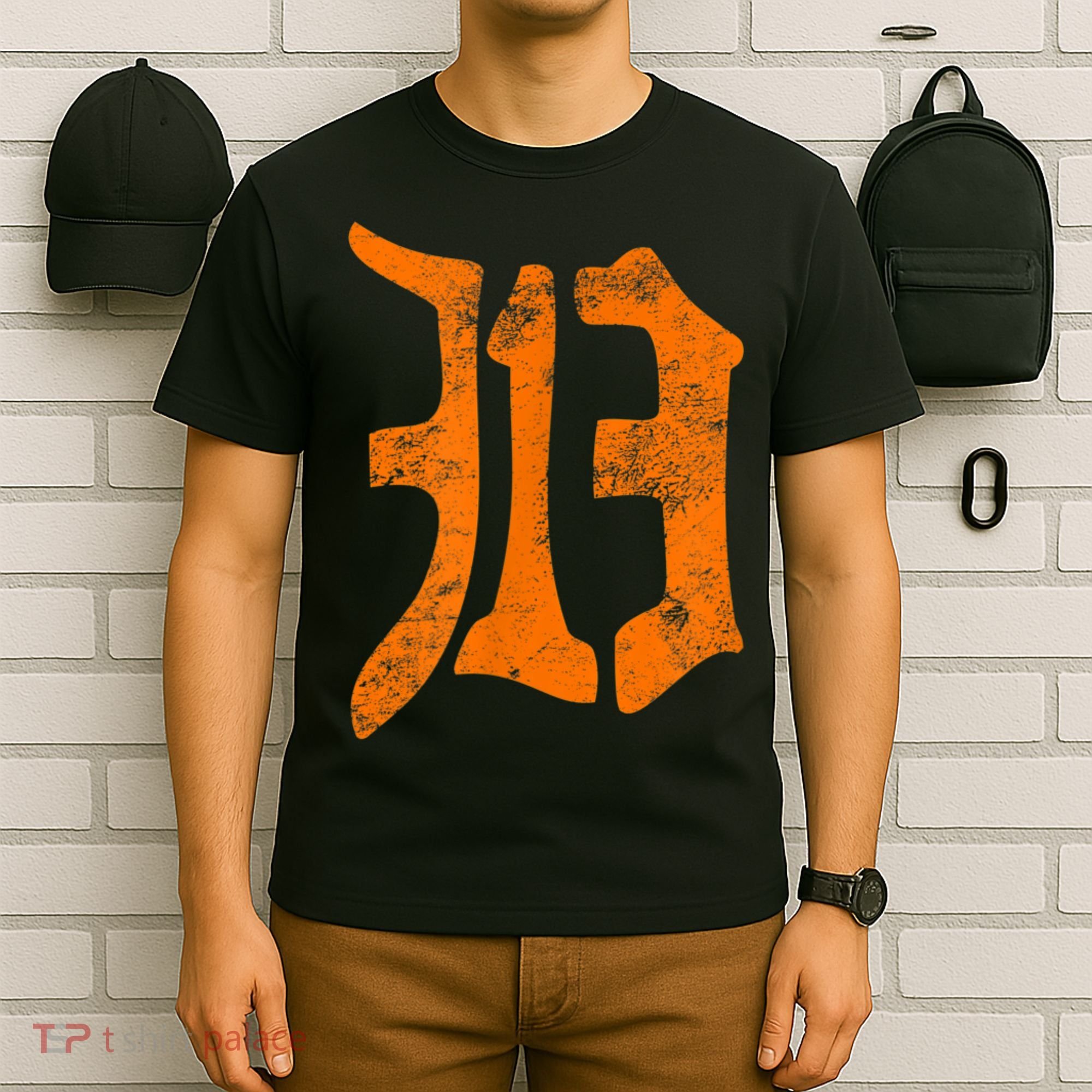 313 Detroit Michigan Vintage Old English D Area Code T-Shirt
