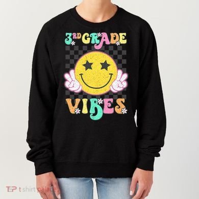3rd Grade Vibes Smile Face Back To School Third Grade Women's Sweatshirt