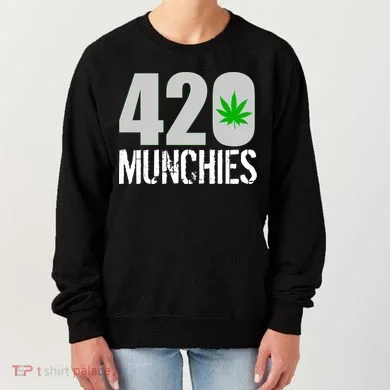 420 Munchies Weed Leaf Women's Sweatshirt