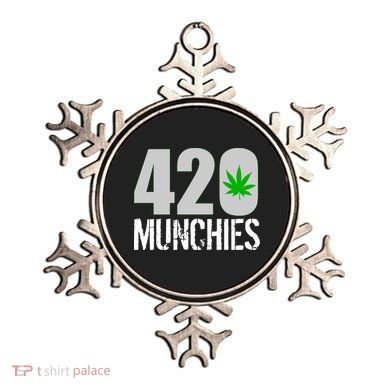 420 Munchies Weed Leaf Ornament
