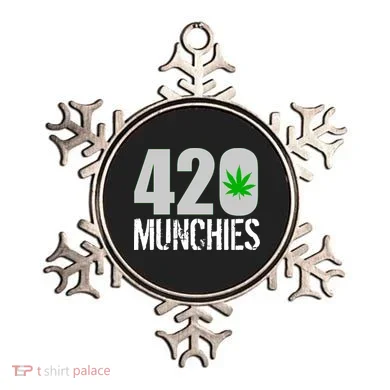 420 Munchies Weed Leaf Ornament