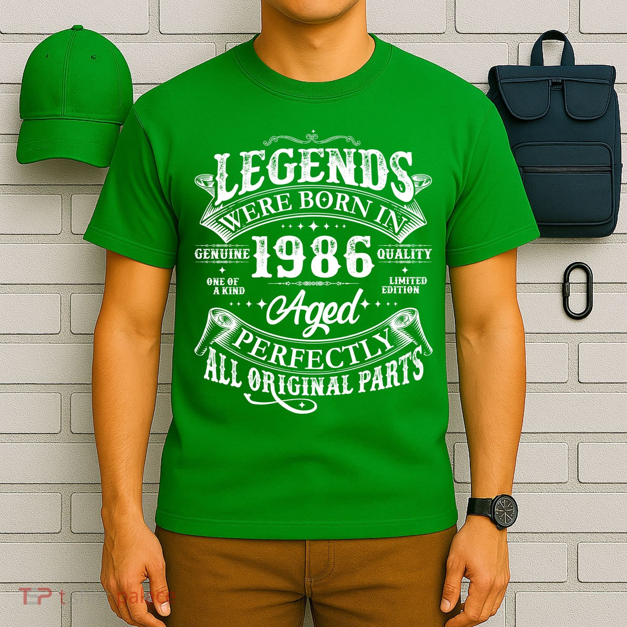 40th Birthday Legends Were Born In 1986 Age Perfectly Vintage Scroll  T-Shirt