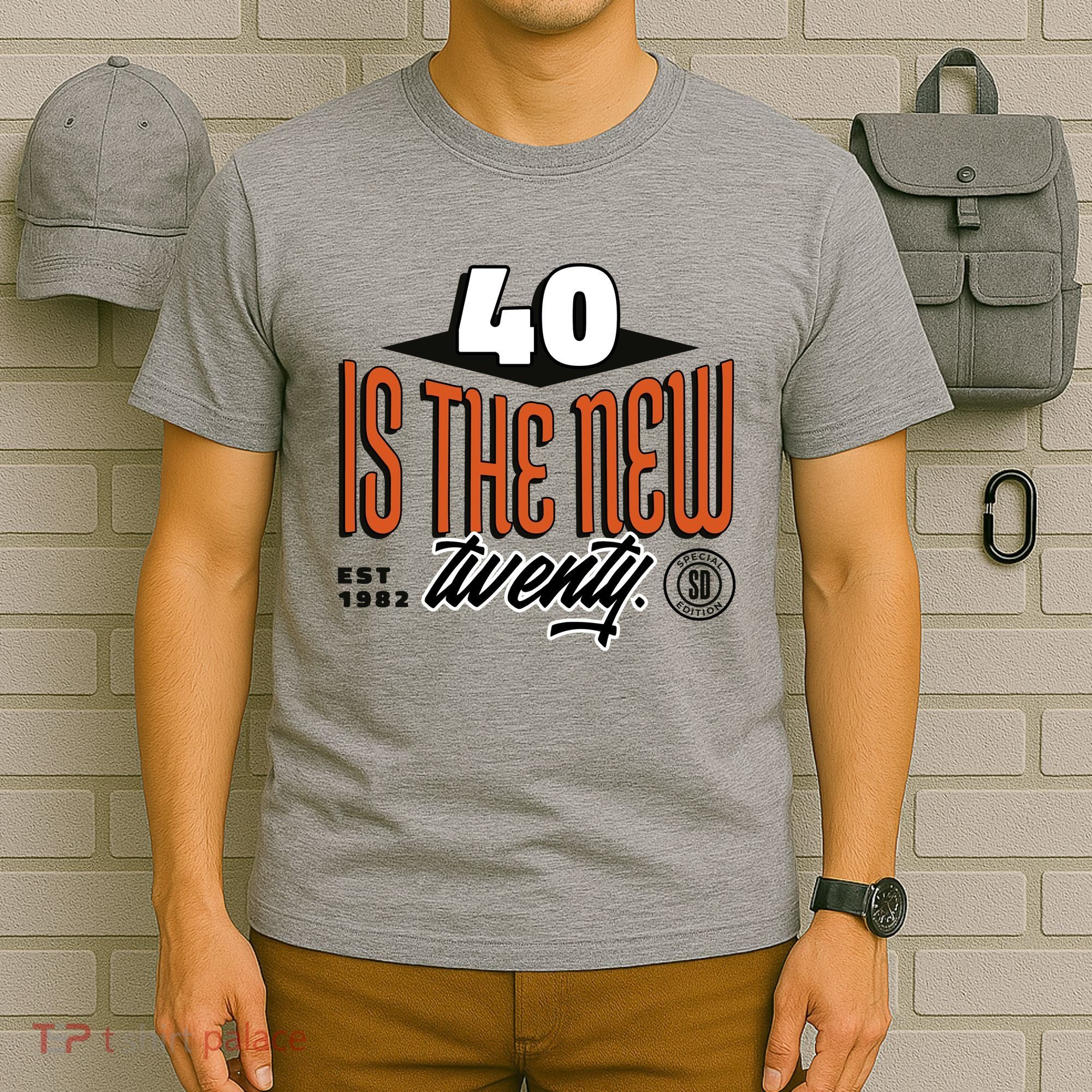 40 Is The New Twenty 40th Birthday Gift T-Shirt