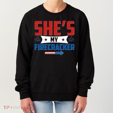 4th of July She's My Firecracker Matching Shirt Women's Sweatshirt