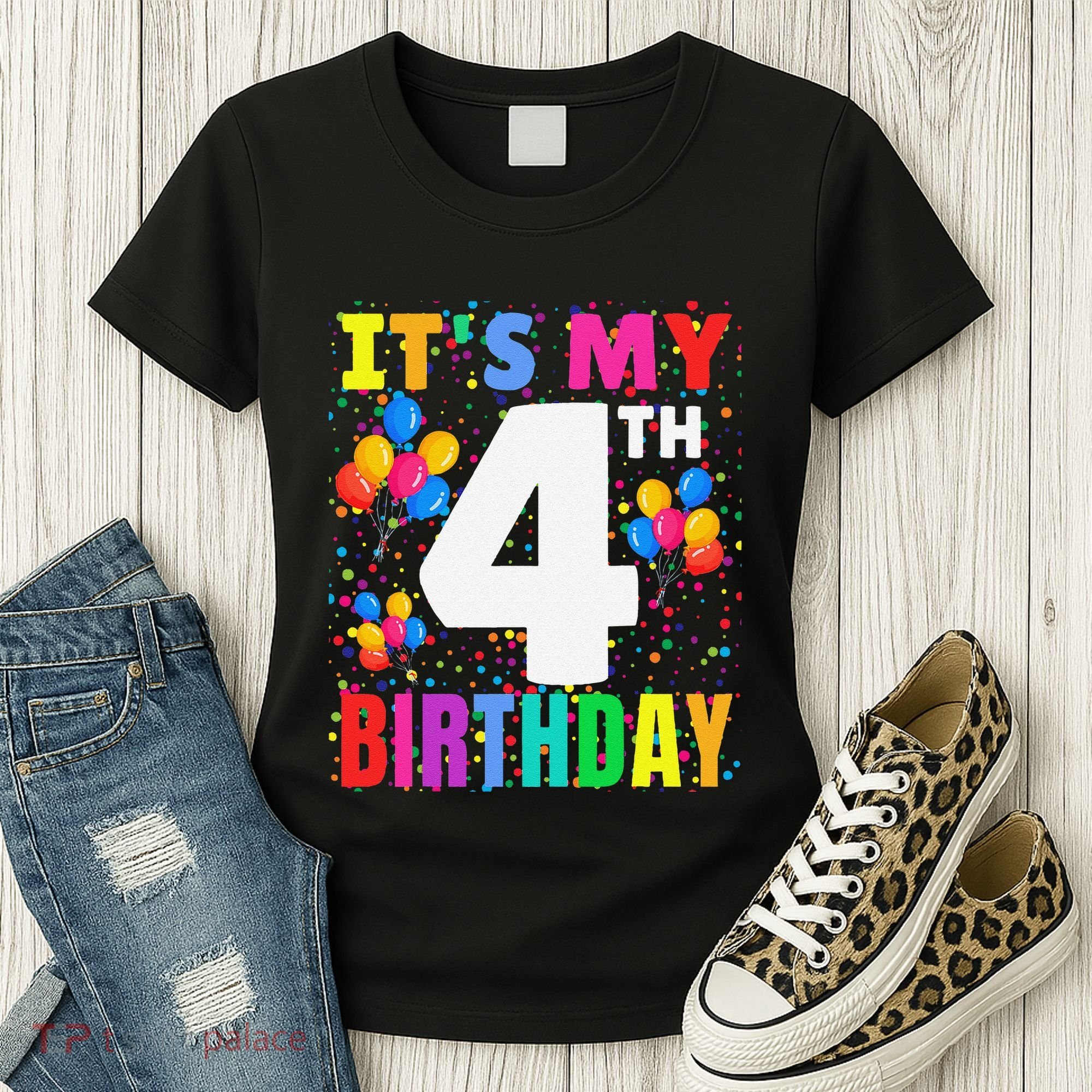 4 Years Old ItS My 4th Birthday Crew Balloons For Boy Women's T-Shirt