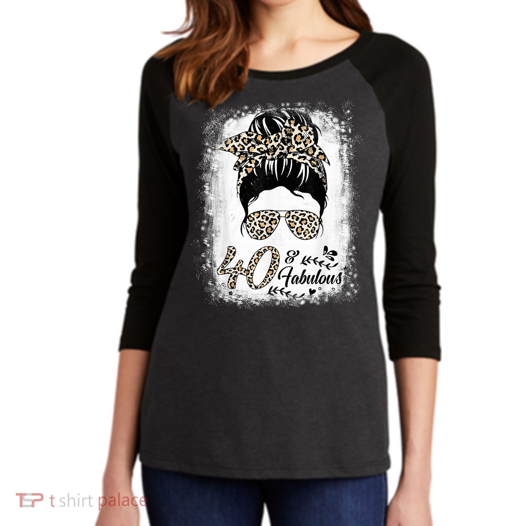 40 Years Old Fabulous Messy Bun Leopard 40th Birthday Women's Tri-Blend 3/4-Sleeve Raglan Shirt