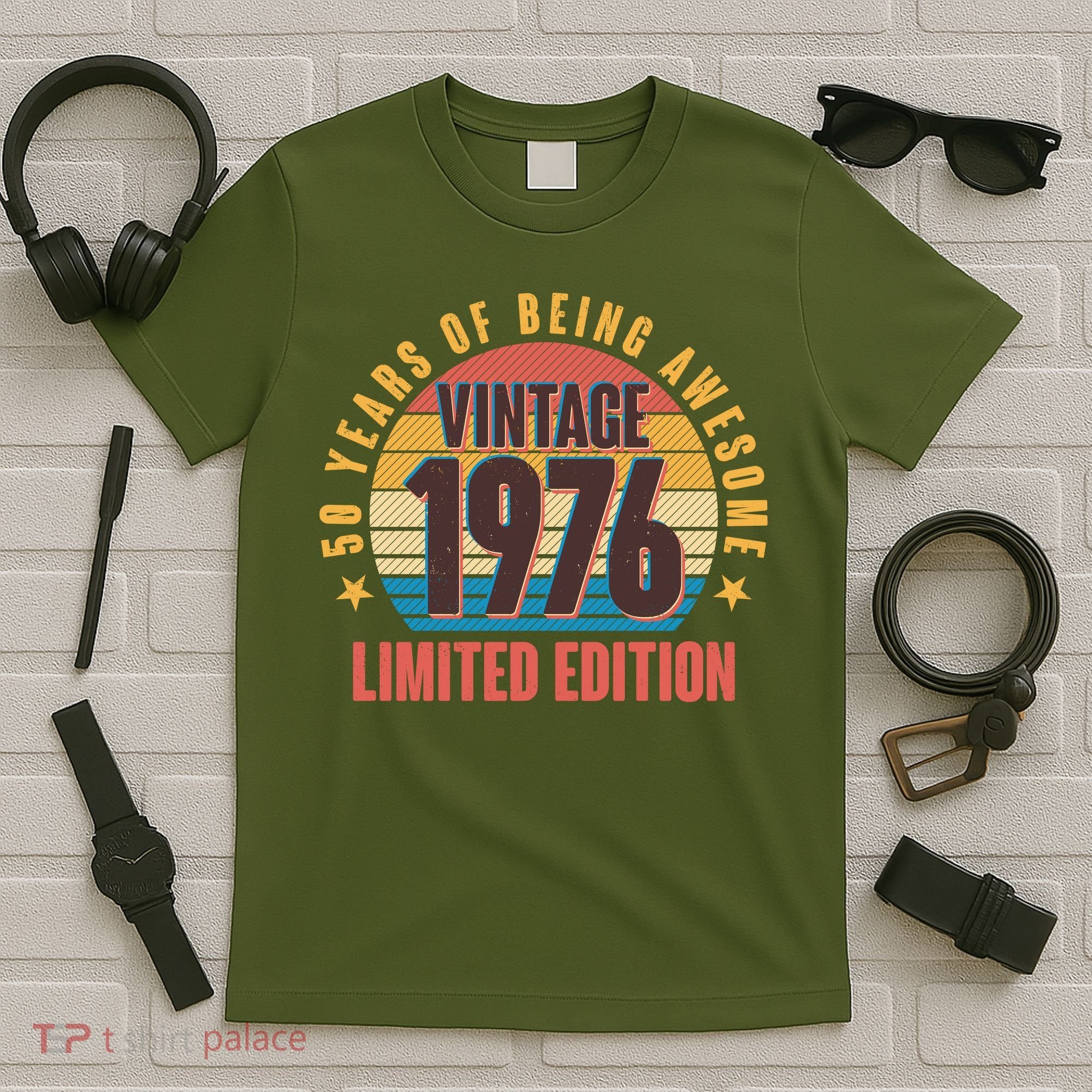50th Birthday Vintage 1976 50 Years Of Being Awesome Limited Edition  T-Shirt