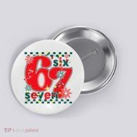 67 Christmas 6-7 Button thumb 0
