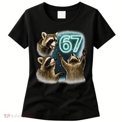 67 Meme Racoon Howling At The Moon 6-7 Women's T-Shirt