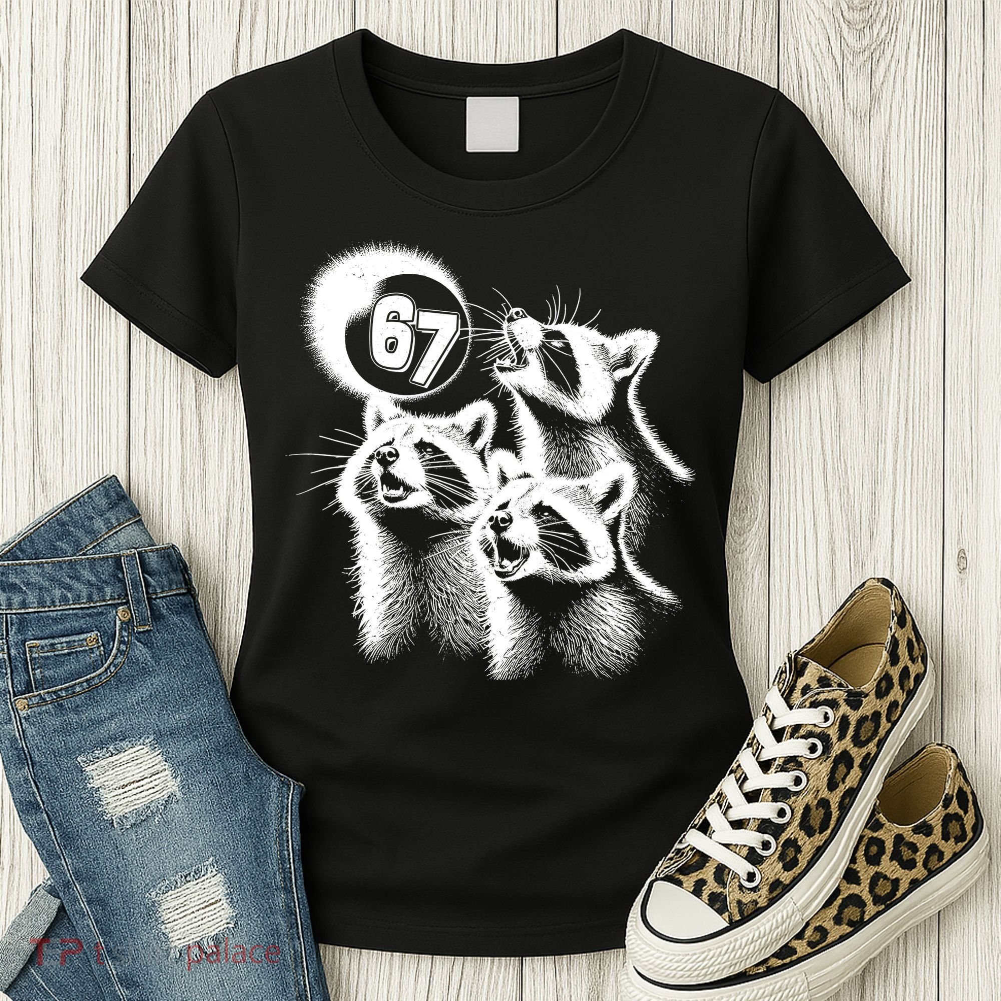 67 Meme Racoon Howling At The Moon 6-7 Women's T-Shirt