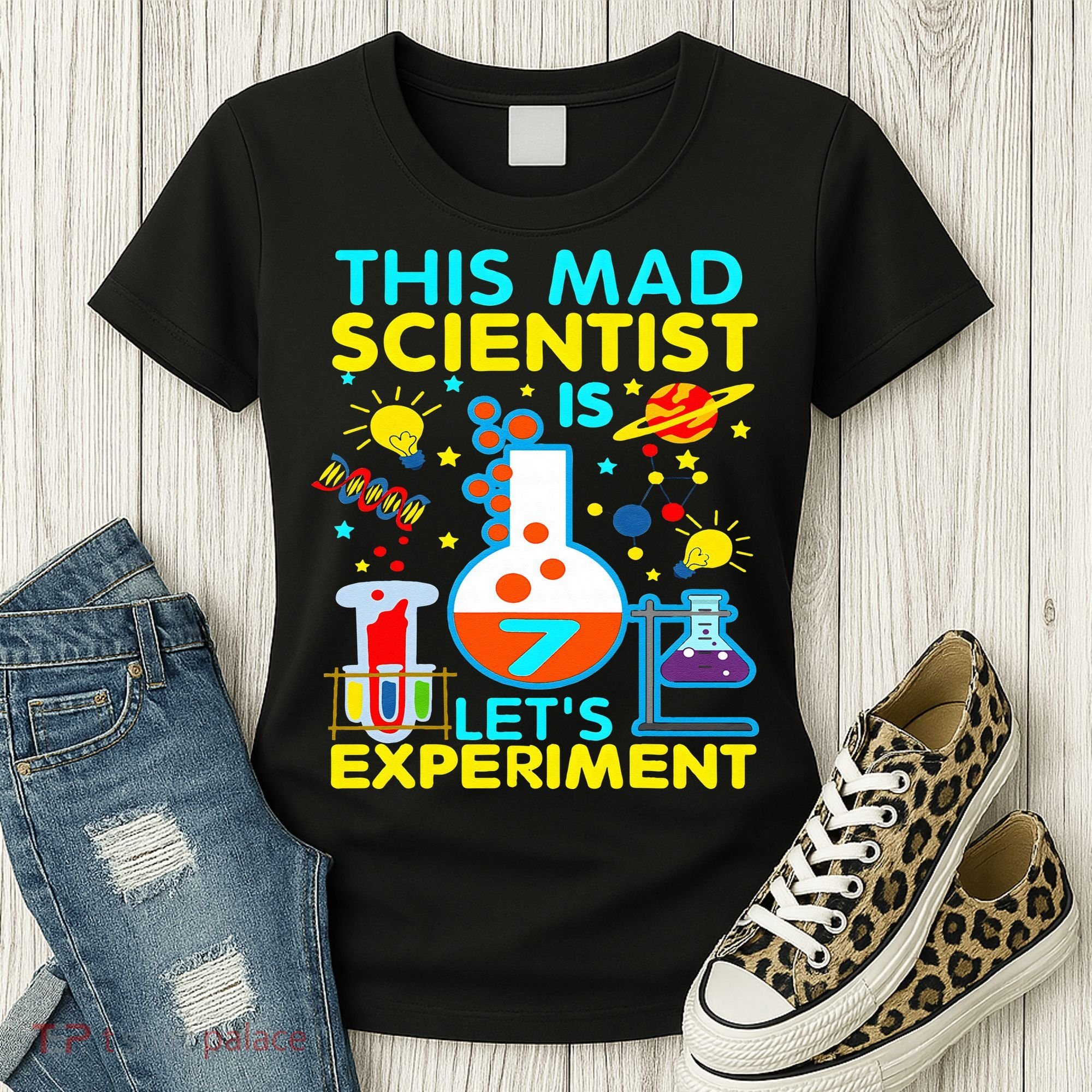 7th Birthday Gift This Mad Scientist Is 7 Let's Experiment Women's T-Shirt