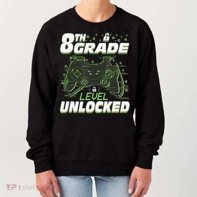 8Th Grade Level Unlocked Back To School Video Gamer Women's Sweatshirt