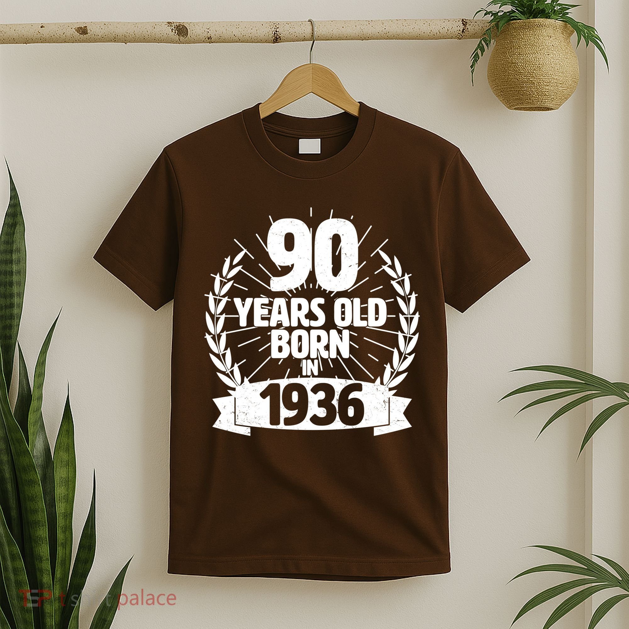 90th Birthday 90 Years Old Born In 1936 Wreath Banner  T-Shirt