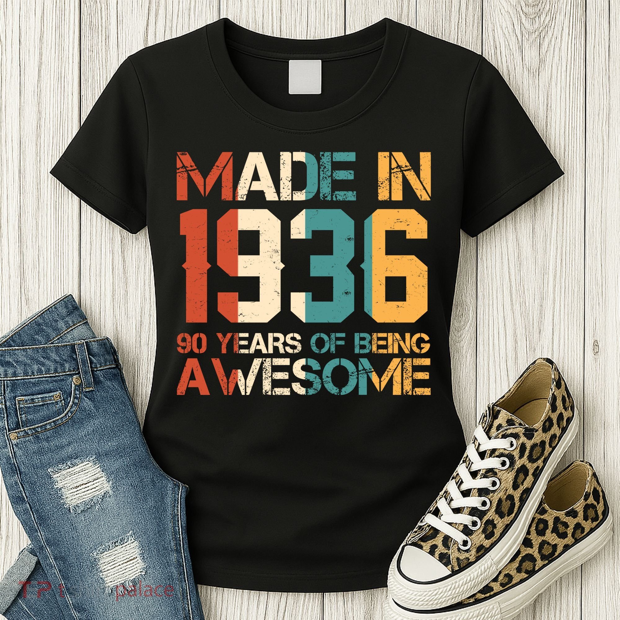 90th Birthday Made In 1936 90 Years Of Being Awesome Women's T-Shirt