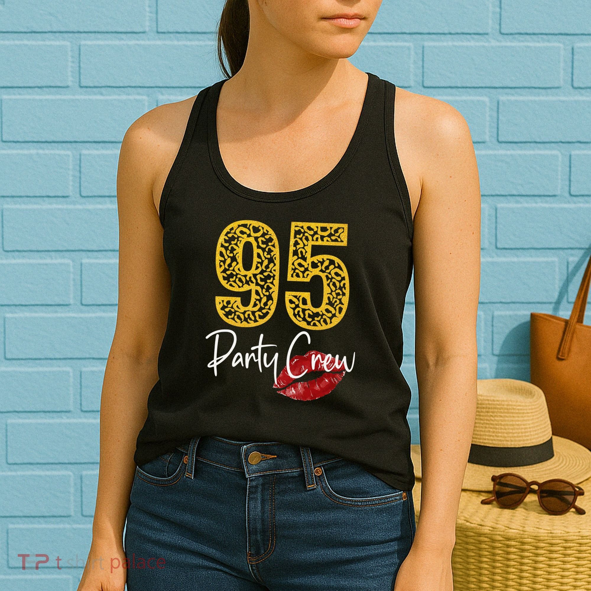 95 Party Crew Drinking Beer 95th Years Happy Birthday Red Lips Women's Tank Top