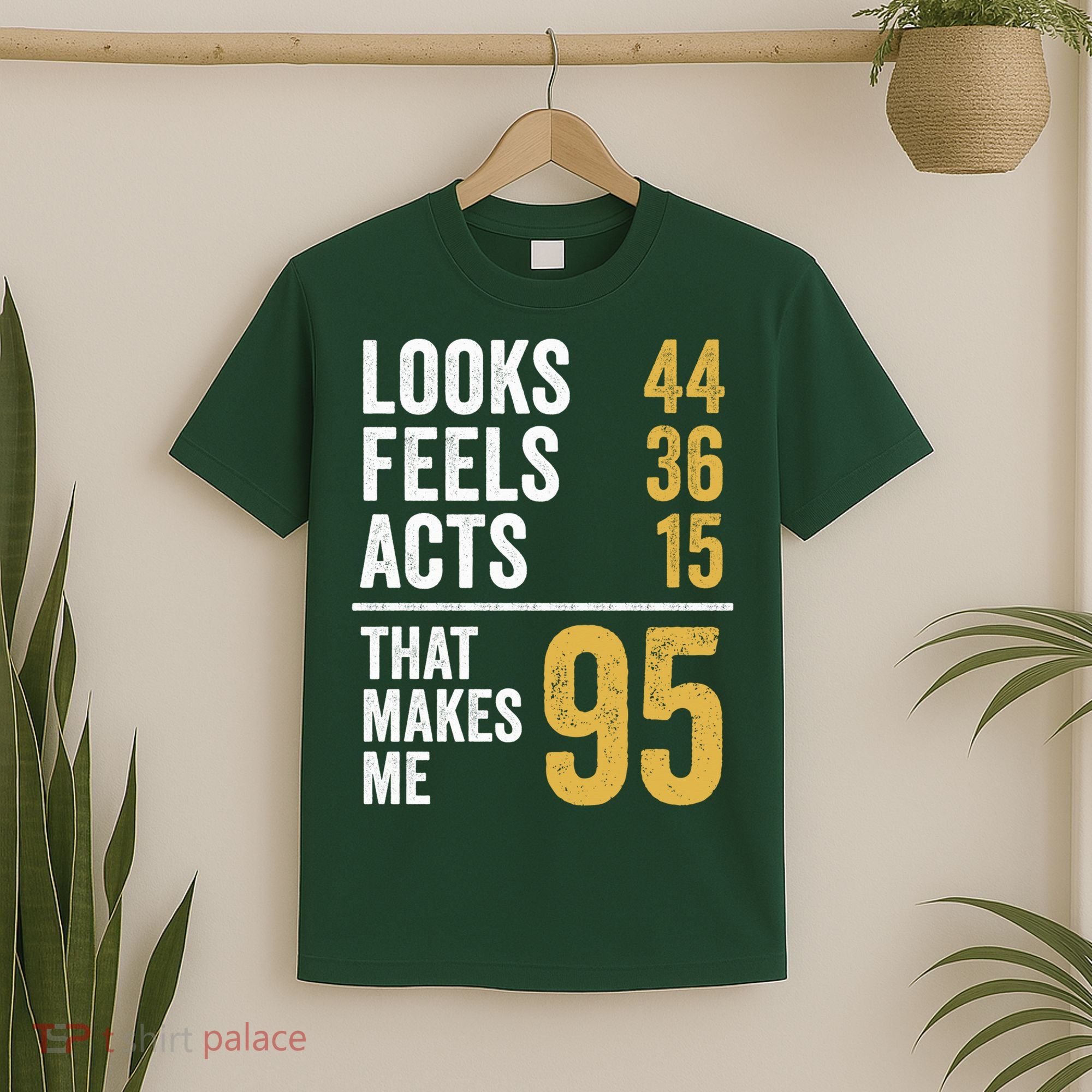 95 Year Old 95th Birthday Golden Vintage Style T-Shirt