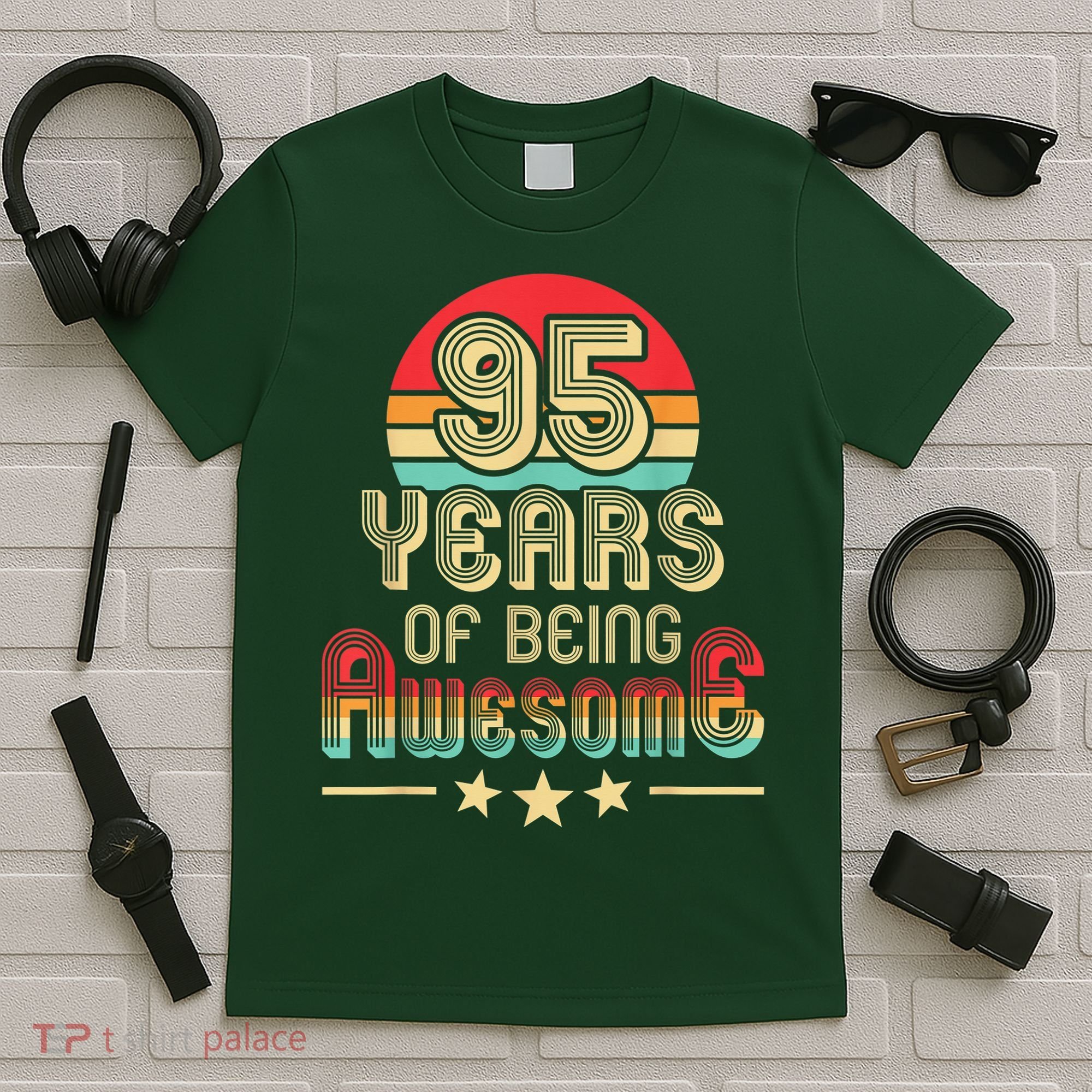 95 Years Of Being Awesome 95 Years Old 95th Birthday Retro T-Shirt
