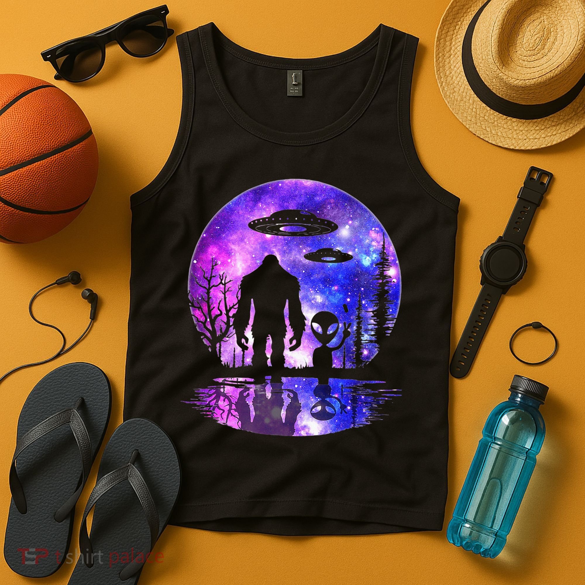 Alien And Bigfoot Full Moon Sasquatch Ufo Tank Top