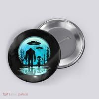Alien And Bigfoot Moon Button thumb 0
