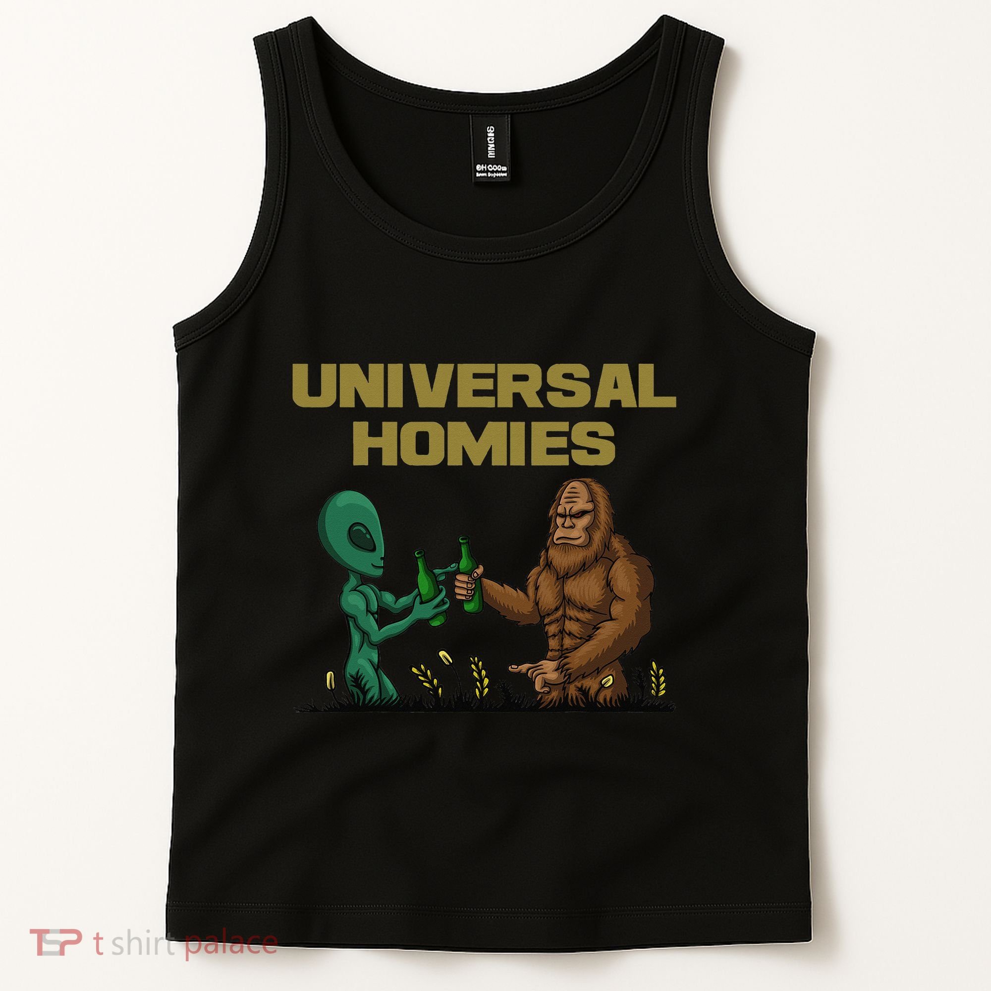 Aliens and bigfoot are homies Tank Top