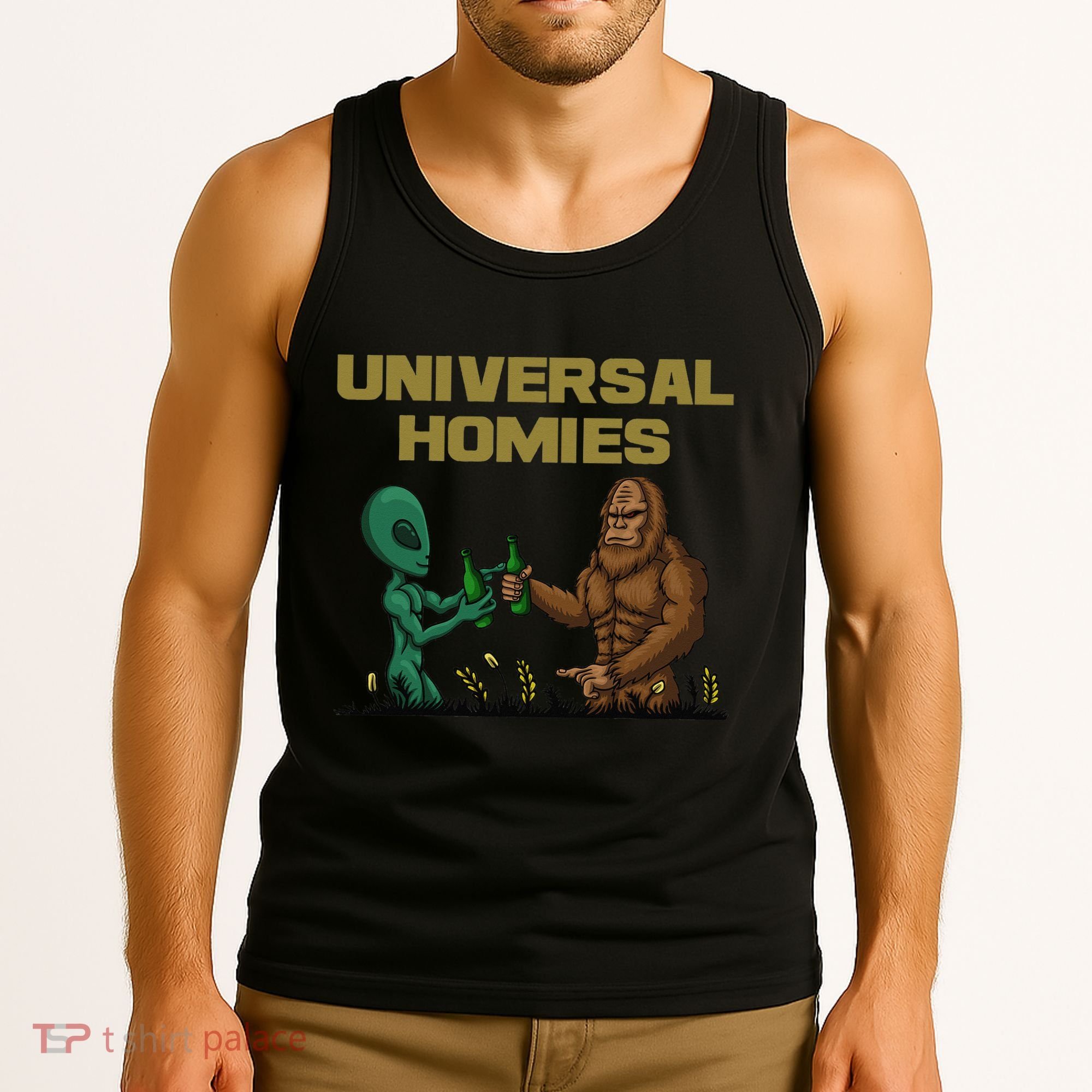 Aliens and bigfoot are homies Tank Top