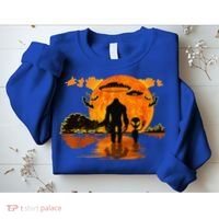 Alien And Bigfoot Sasquatch Moon Halloween Sweatshirt thumb 2