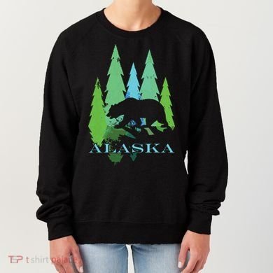 Alaska Alaskan Northern Light Trees With Bear Women's Sweatshirt