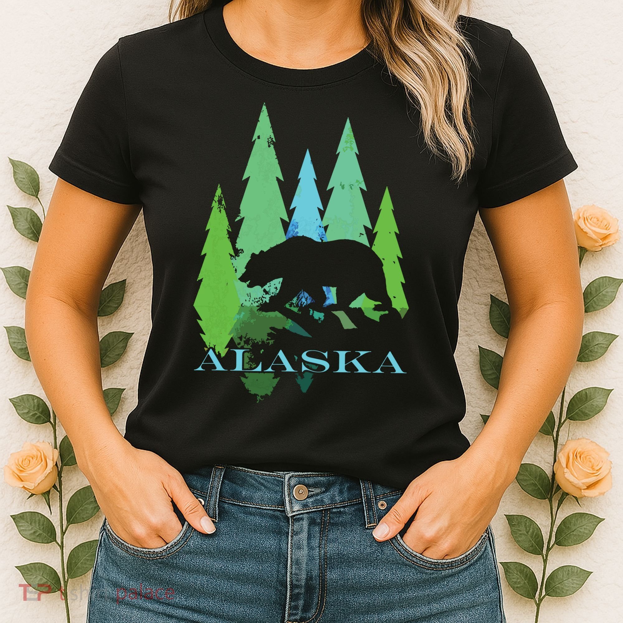 Alaska Alaskan Northern Light Trees With Bear Women's T-Shirt