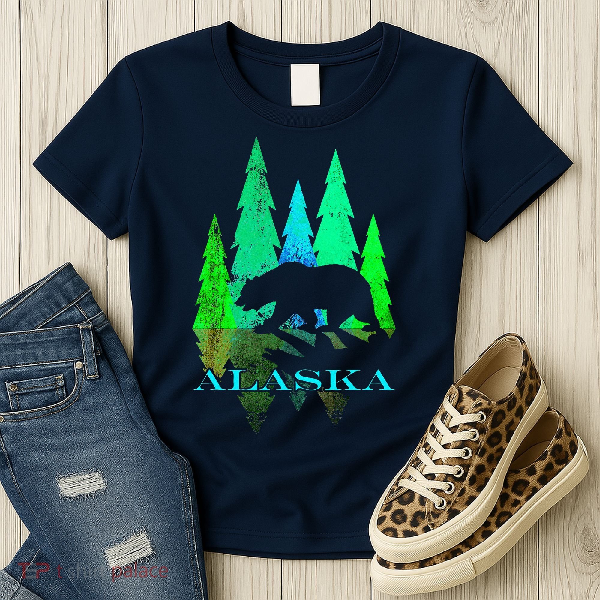 Alaska Alaskan Northern Light Trees With Bear Women's T-Shirt