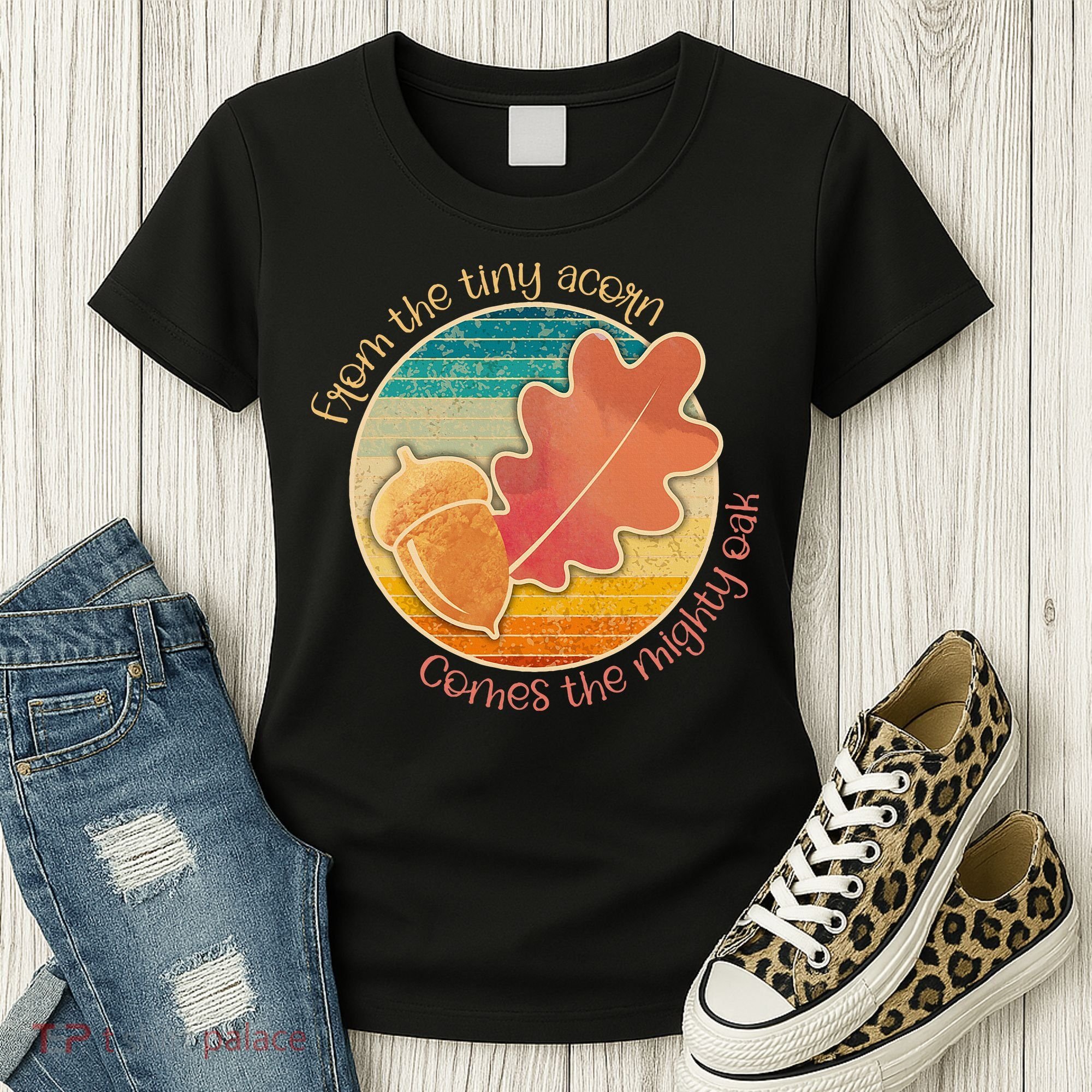 Acorn And Oak Leaf For Nature Lovers Women's T-Shirt