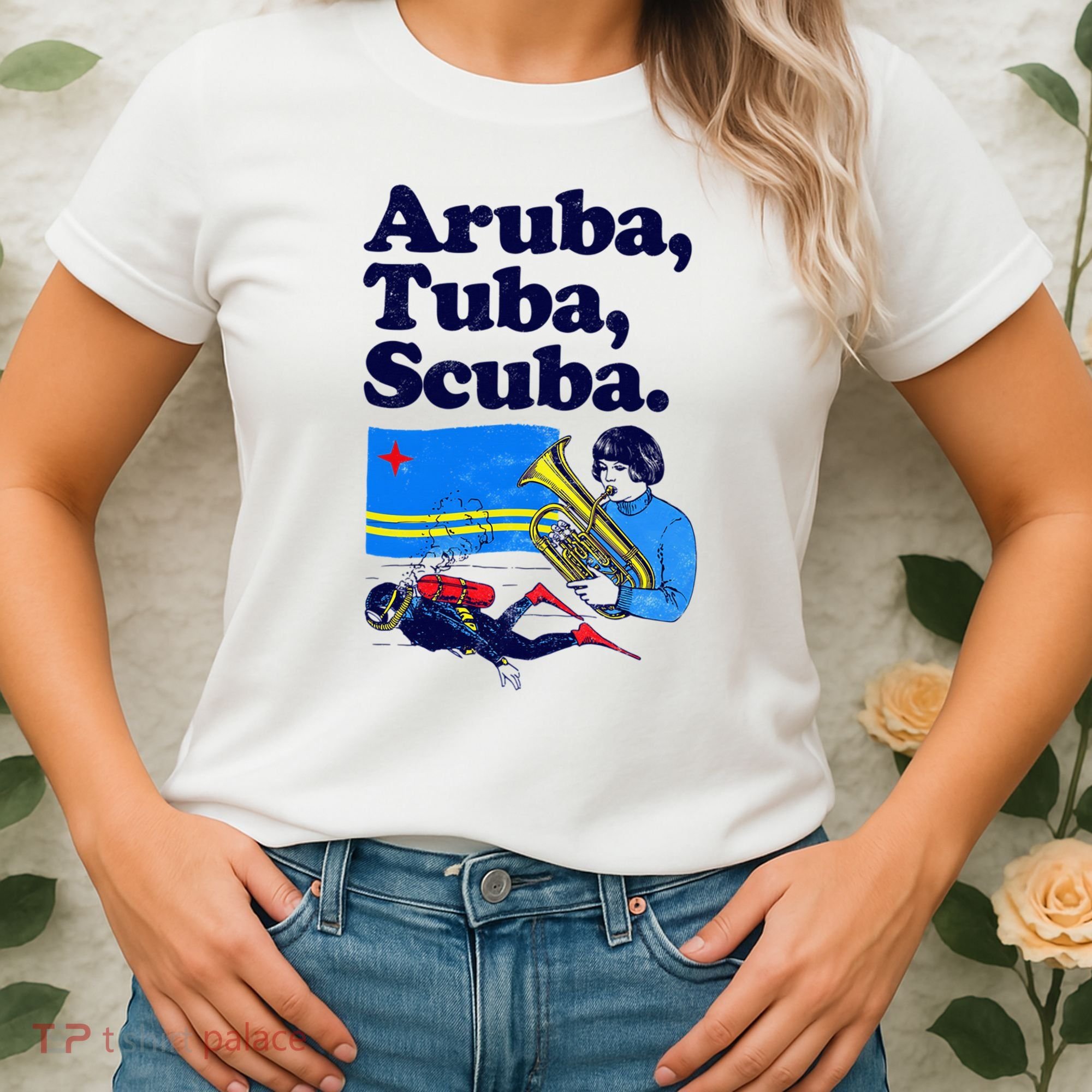 Armadillooooo Women's T-Shirt