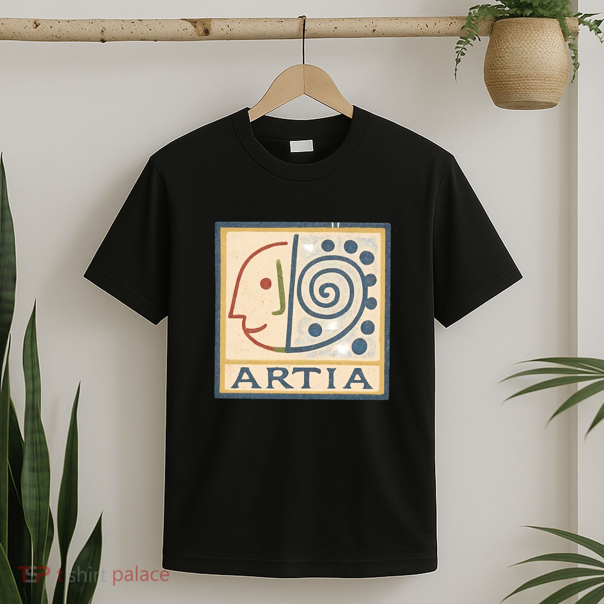 ARTIA T-Shirt