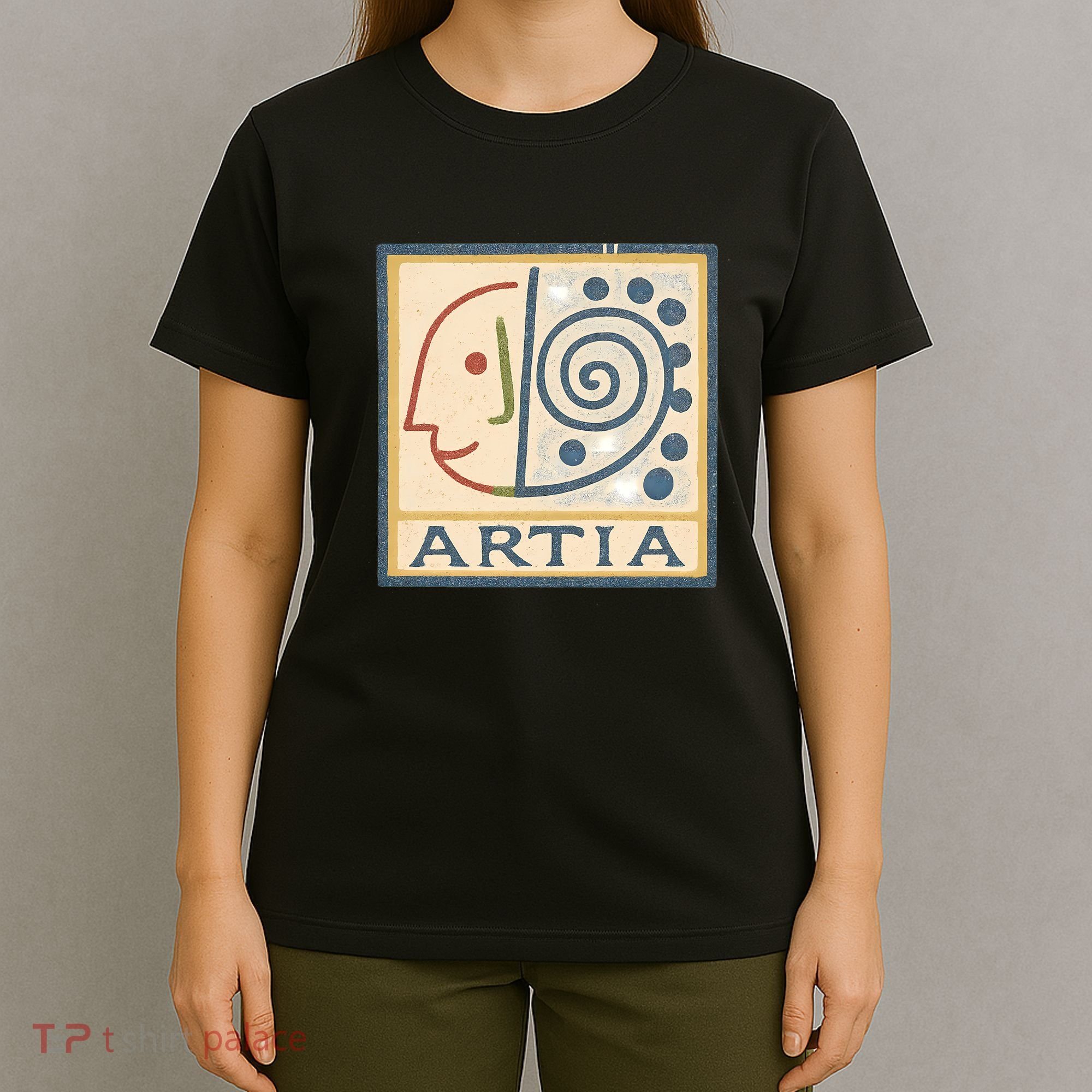ARTIA T-Shirt