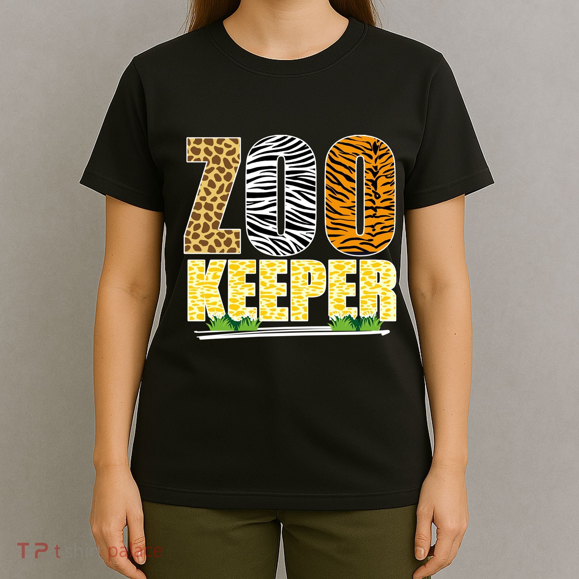 African Animals Zebra Giraffe Zookeeper Zoo Keeper T-Shirt