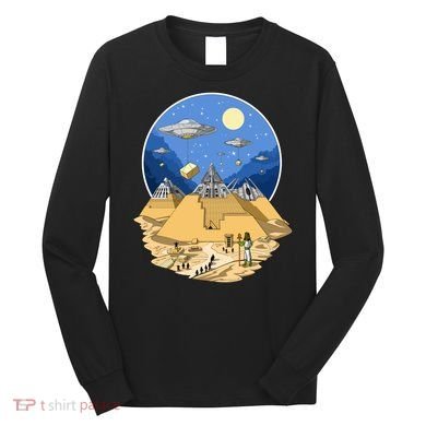 Aliens Bulding Egyptian Pyramids Long Sleeve Shirt