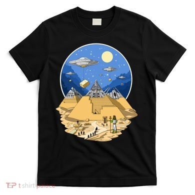 Aliens Bulding Egyptian Pyramids T-Shirt