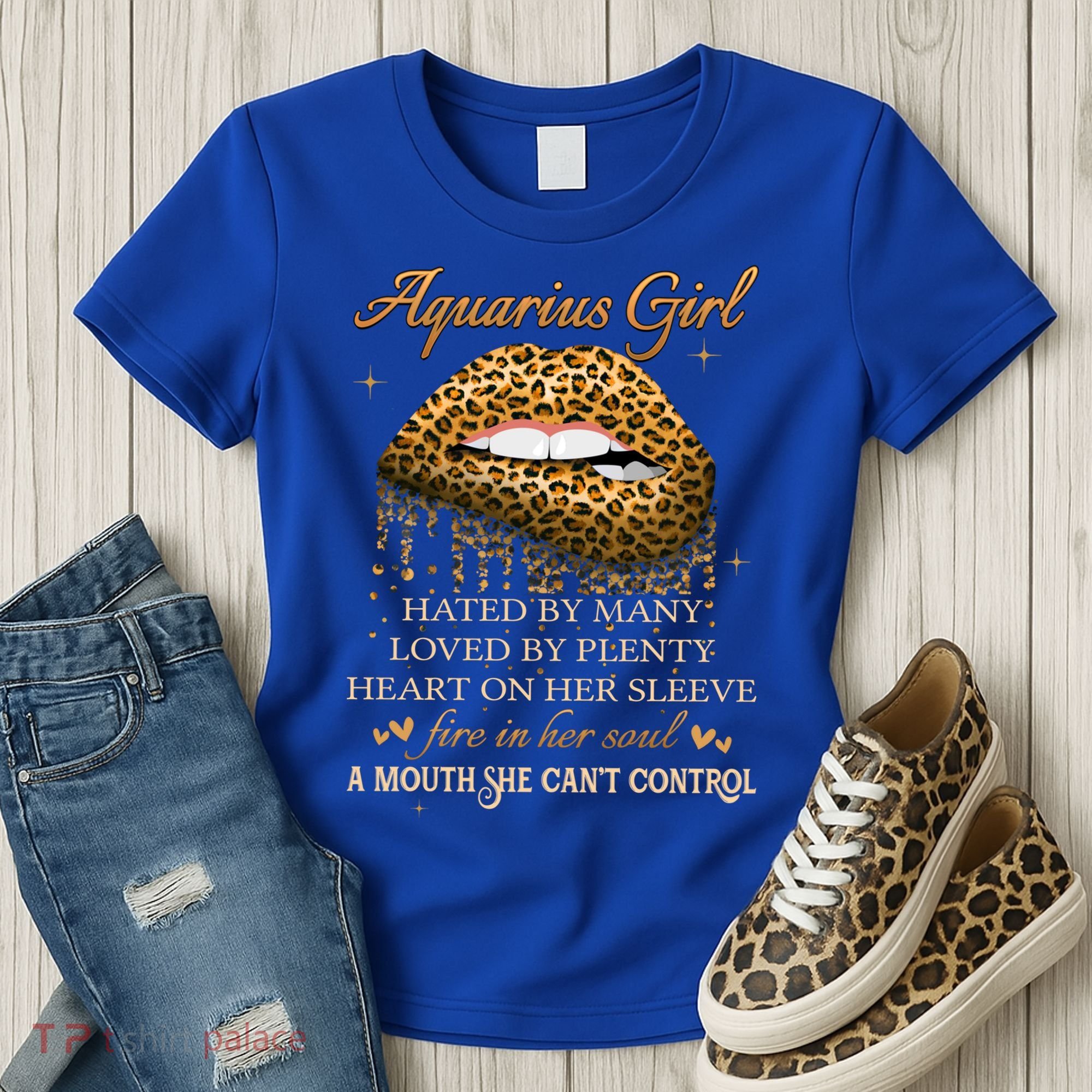 Aquarius Birthday Funny Gift Funny Leopard Sexy Lip Gift Women's T-Shirt