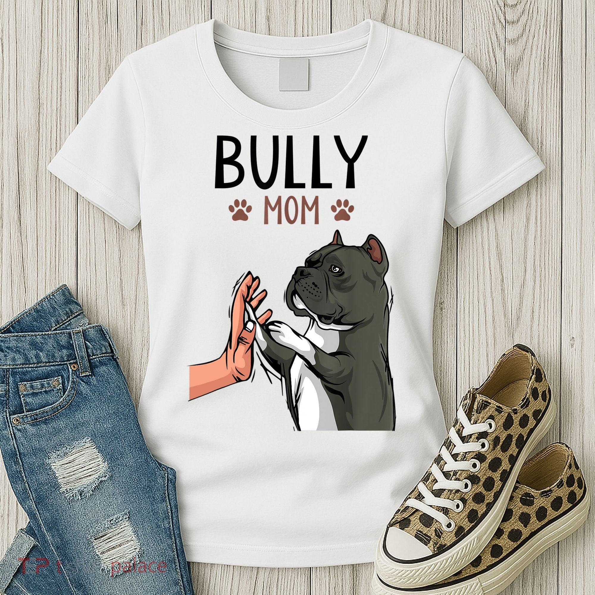 American Bully Mom Cute Dog Mama Funny Women TShirt Women's T-Shirt