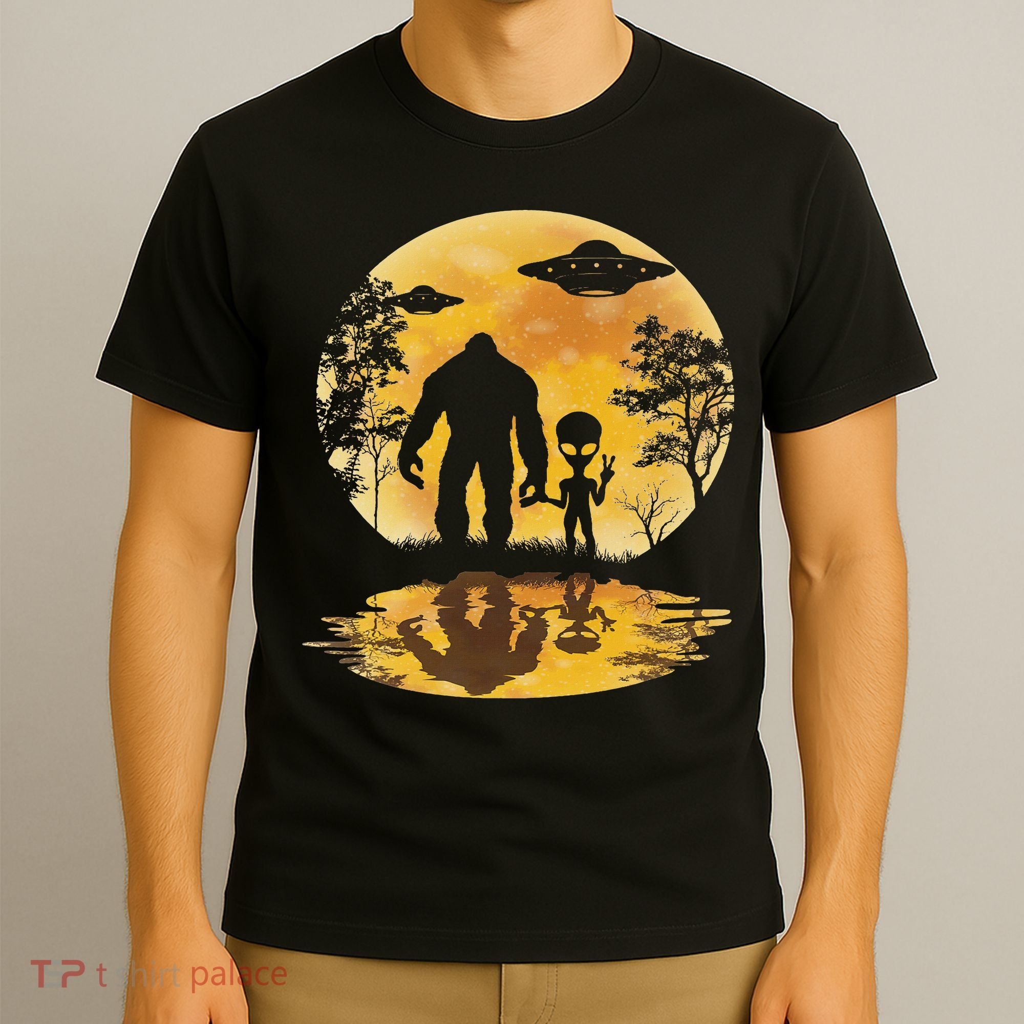 Alien Bigfoot Moon Sasquatch Ufo Extraterrestrial Women T-Shirt