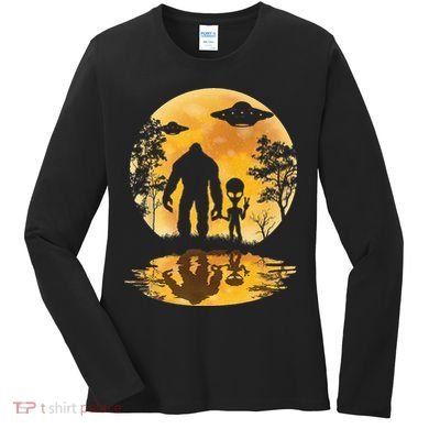 Alien Bigfoot Moon Sasquatch UFO Extraterrestria Women's Long Sleeve Shirt