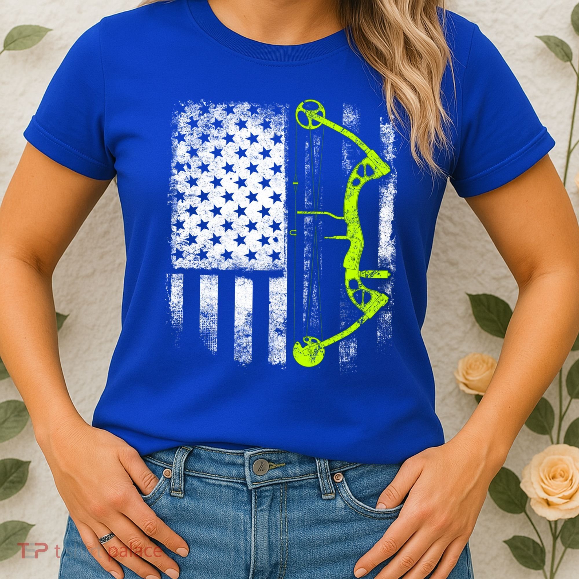 Archery Compound Bow Usa Flag Gift Women's T-Shirt