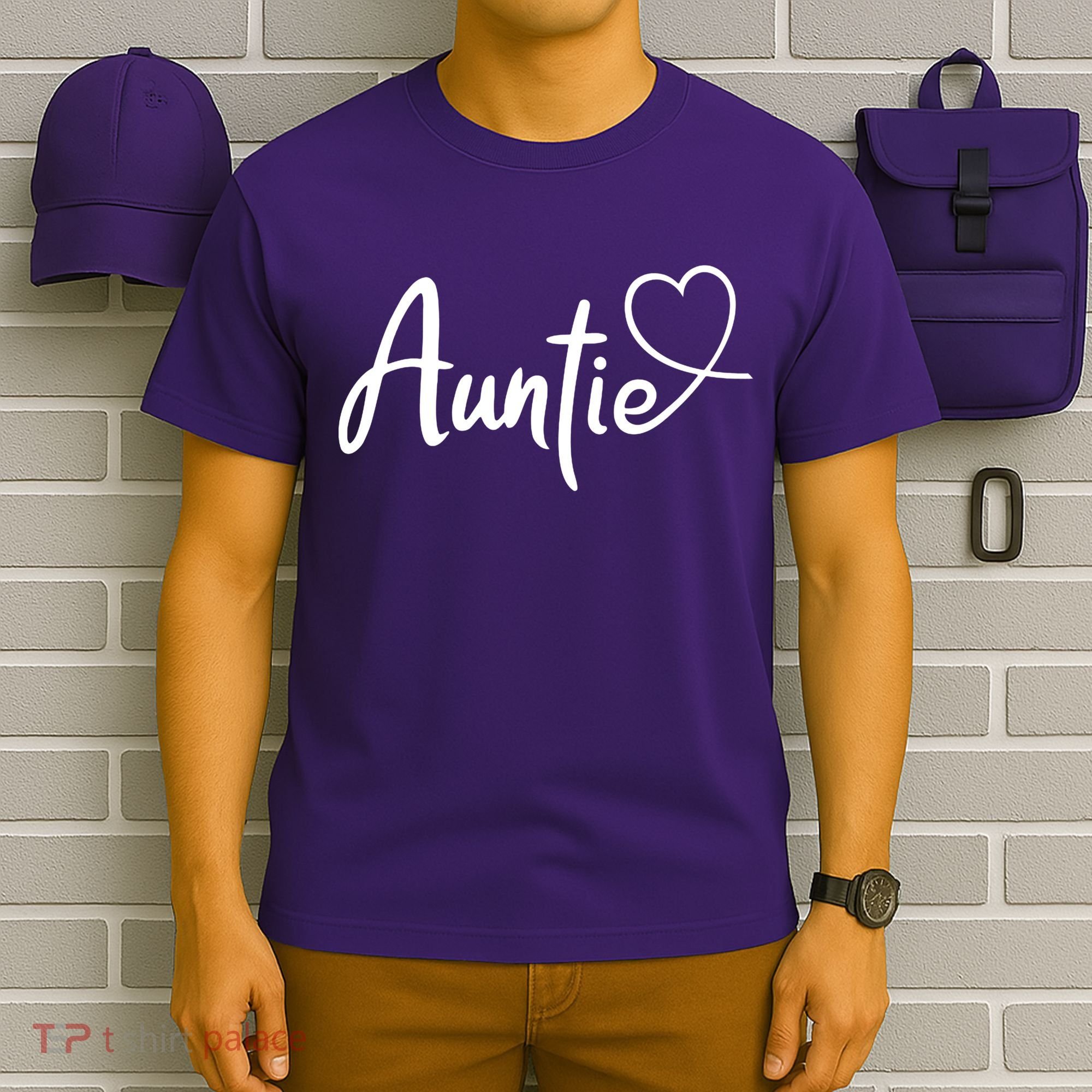 Auntie Cute Heart Logo T-Shirt